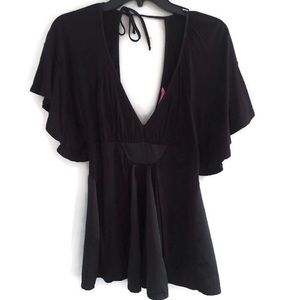 BCBGirls Black V neck Top | Size Small